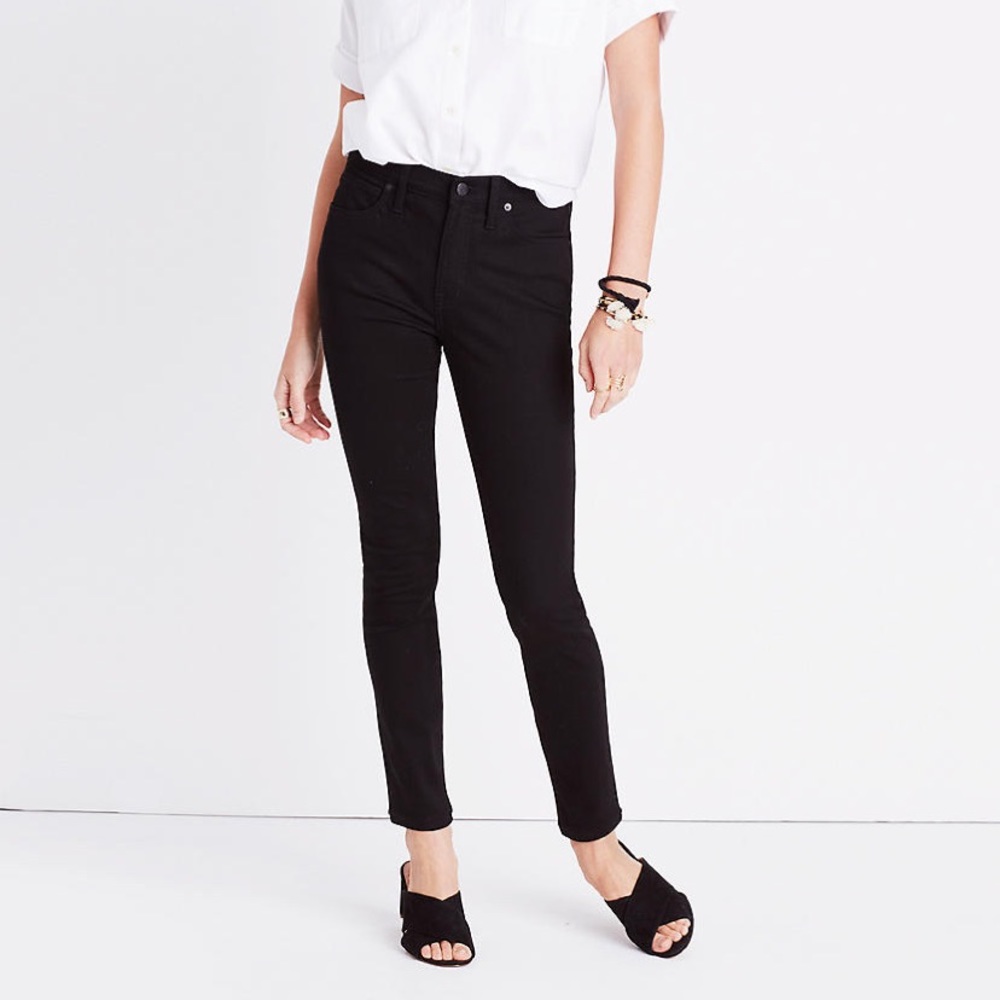 9” mid rise skinny in isko stay black